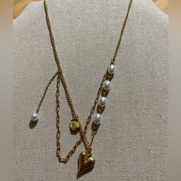 Vintage-Inspired Oval Pearl & Heart Tassel Pendant Necklace - Stainless Steel. - Picture 5 of 7